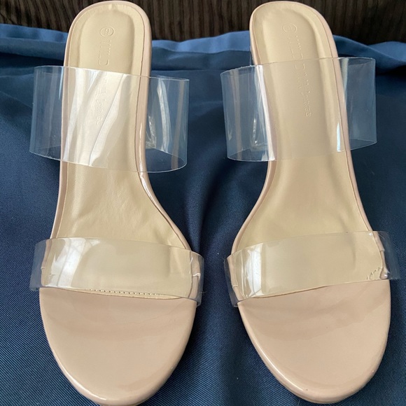 Clear Transparent heels - Picture 3 of 11